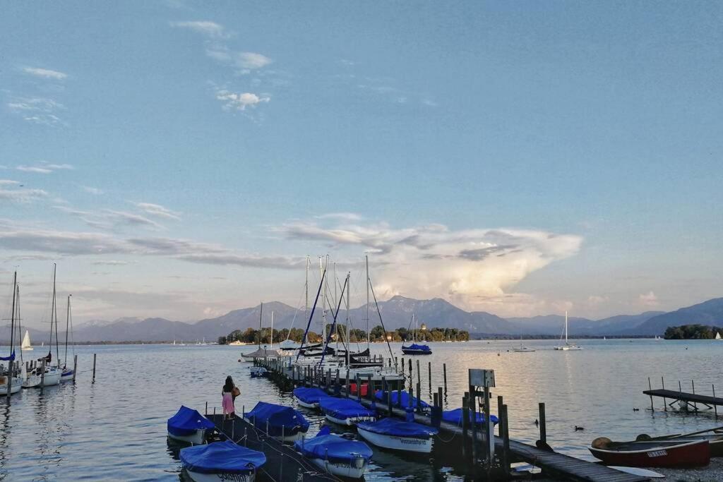Ferienwohnung In Seenaher Kuenstlervilla In Gstadt Gstadt am Chiemsee Zewnętrze zdjęcie