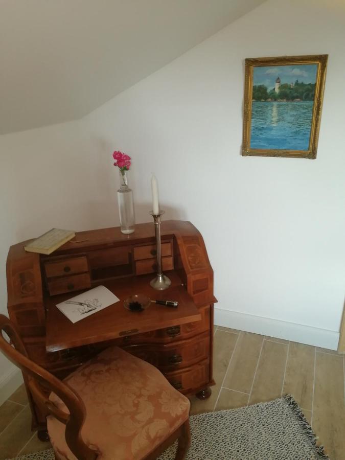 Ferienwohnung In Seenaher Kuenstlervilla In Gstadt Gstadt am Chiemsee Zewnętrze zdjęcie