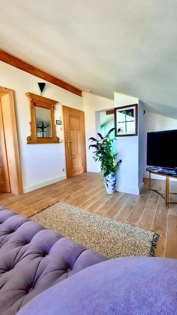 Ferienwohnung In Seenaher Kuenstlervilla In Gstadt Gstadt am Chiemsee Zewnętrze zdjęcie
